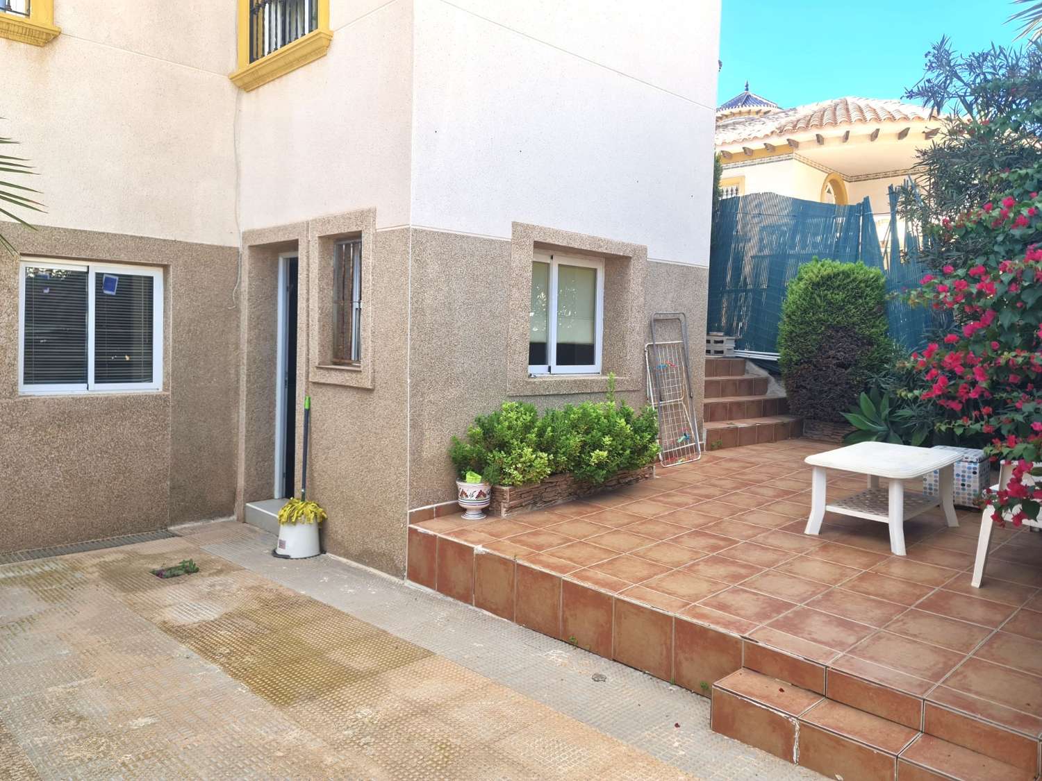 Detached Villa with Separate Apartment and Private Pool in La Zenia
